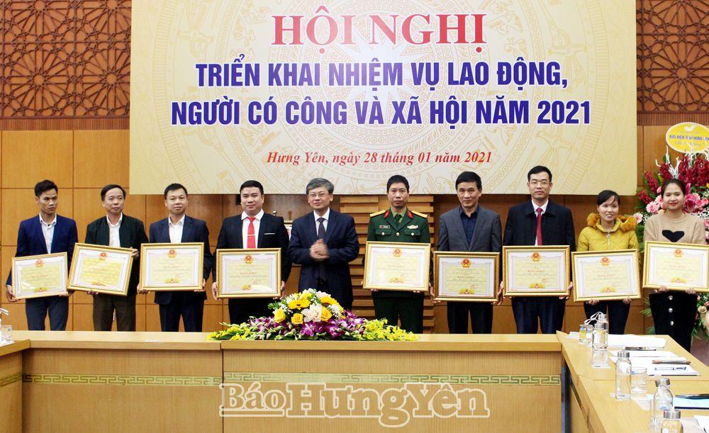   Triển khai nhiệm vụ lao động, người có công và xã hội năm 2021